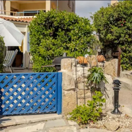 Beautiful Regina Gardens *