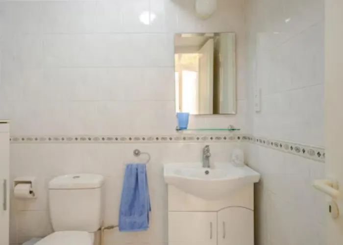 Beautiful Regina Gardens アパート