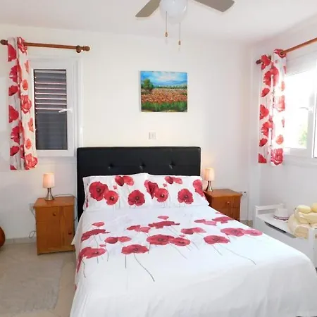 Beautiful Regina Gardens Appartamento Paphos